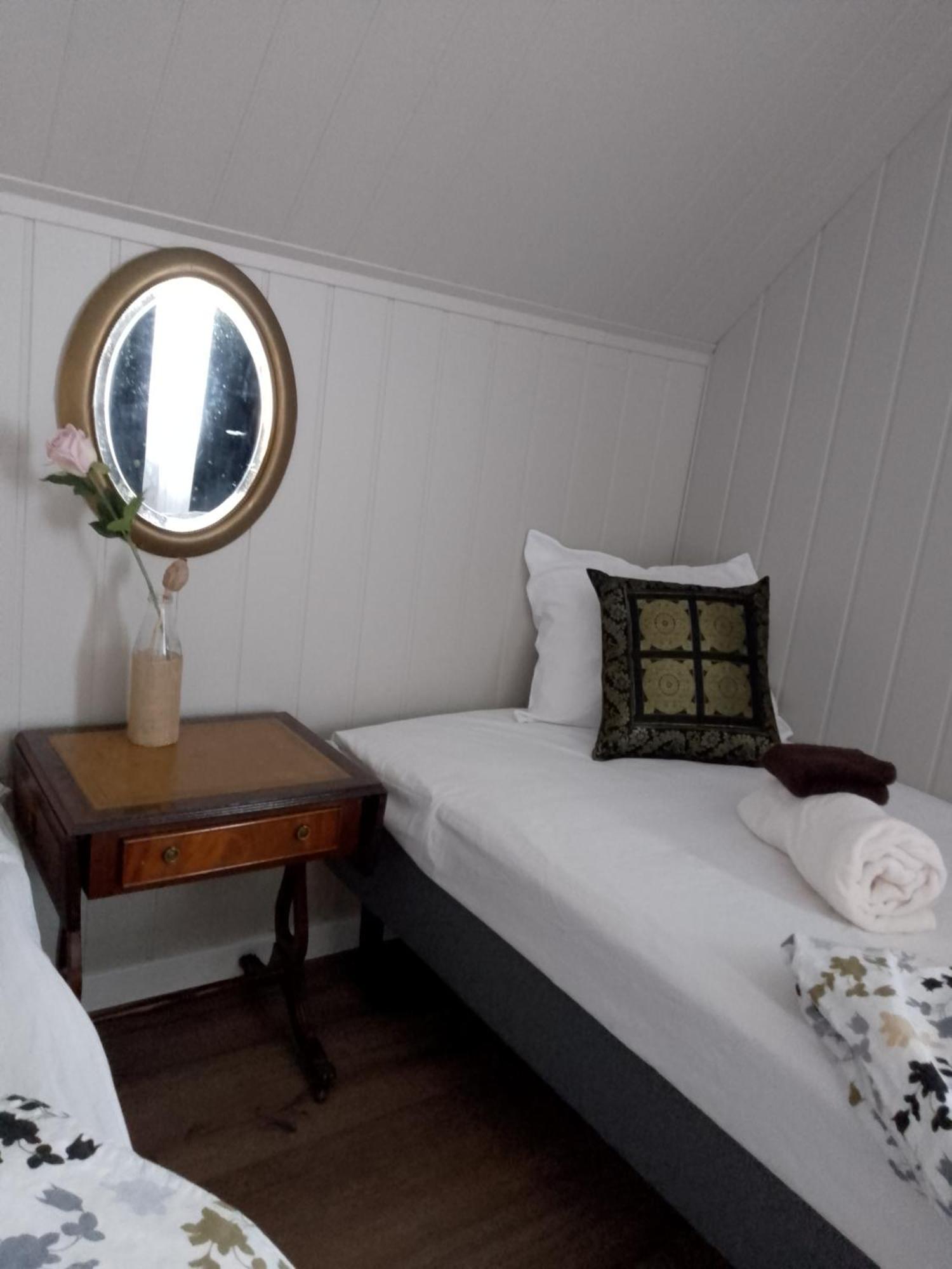 Bed and Breakfast Gate 1 Bnb, 177 House Nr, Maloy Zimmer foto